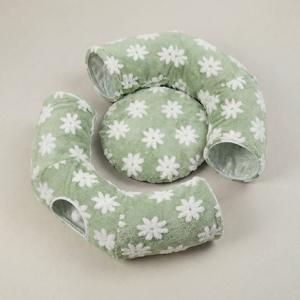 bunny tunnel green floral