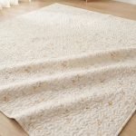 rabbit mat beige